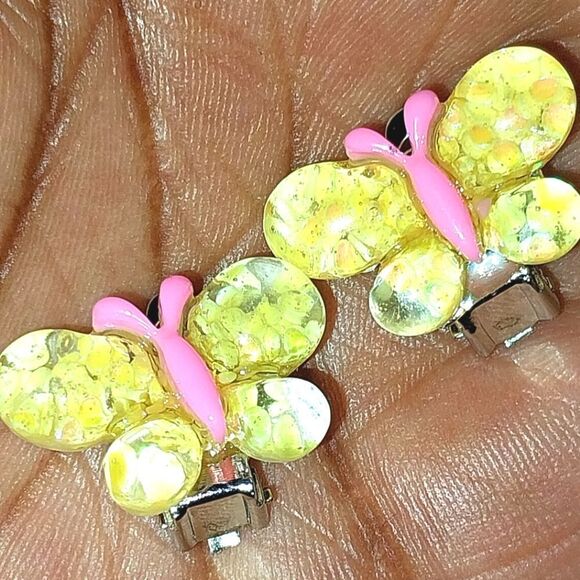 Beautiful girls yellow butterfly clip-on earrings for kids - Picture 2 of 4